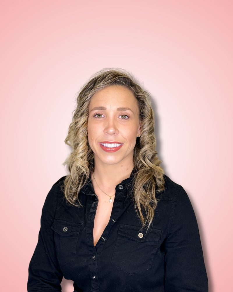 Sasha Ludavicius, Class Instructor at The Healing Theory